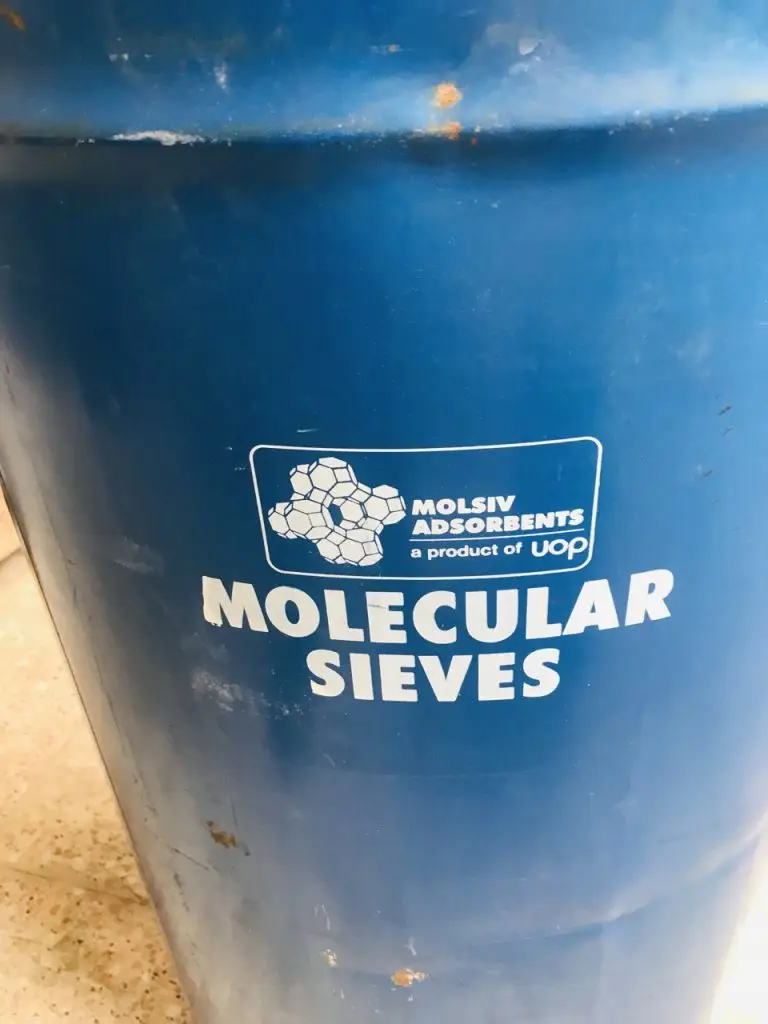 molecular sieve storage